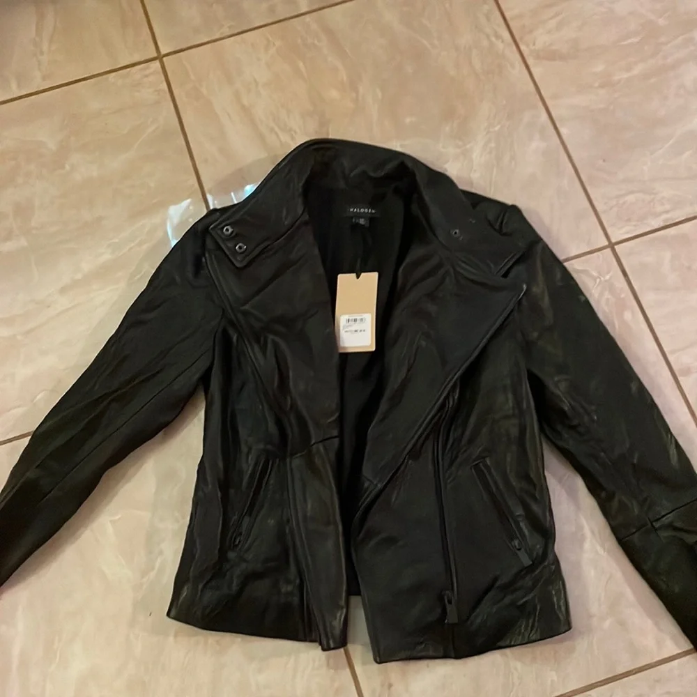 Jacket - Picture 1 of 2